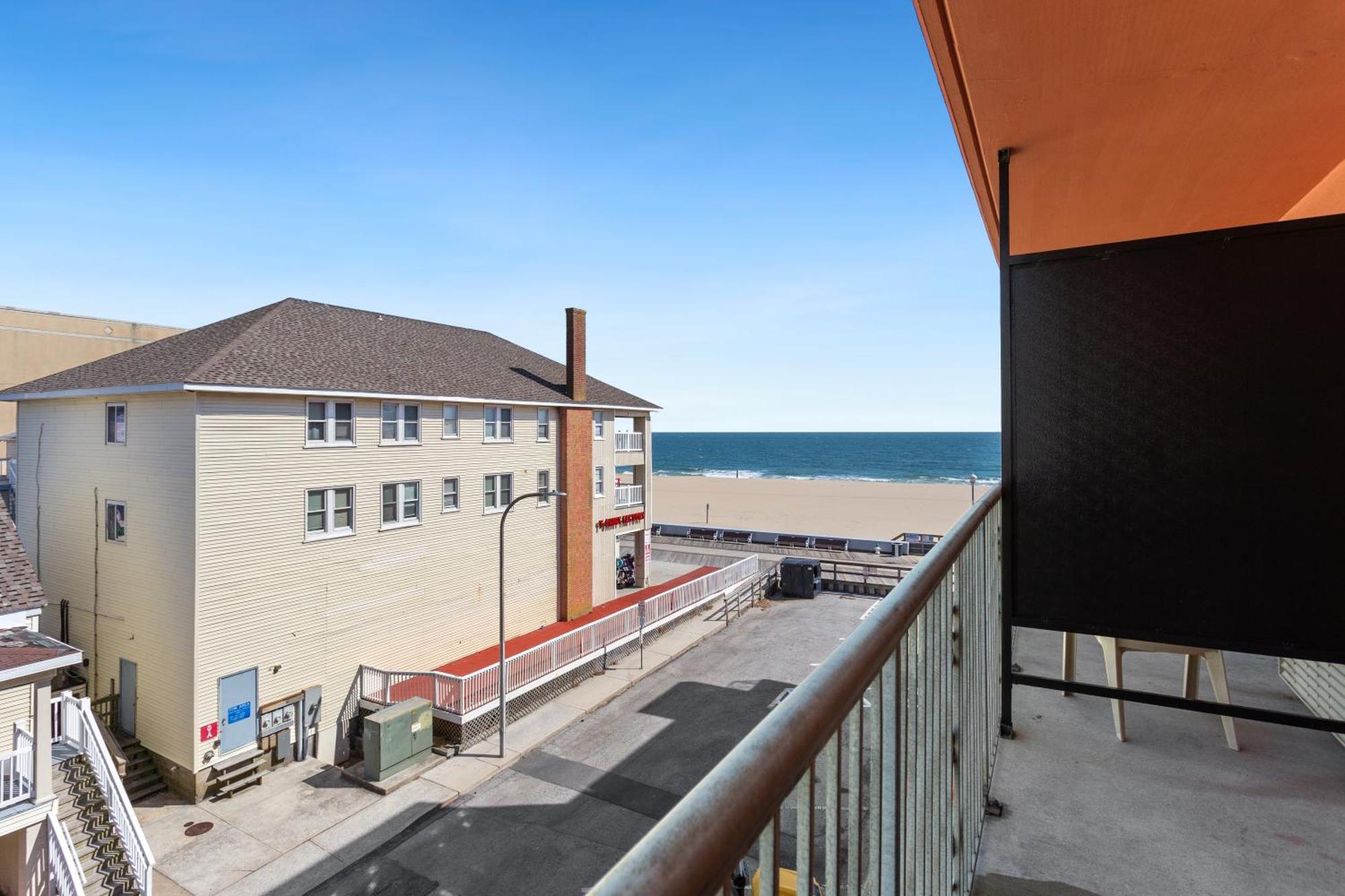 אושן סיטי Americana Motor Inn On Boardwalk מראה חיצוני תמונה